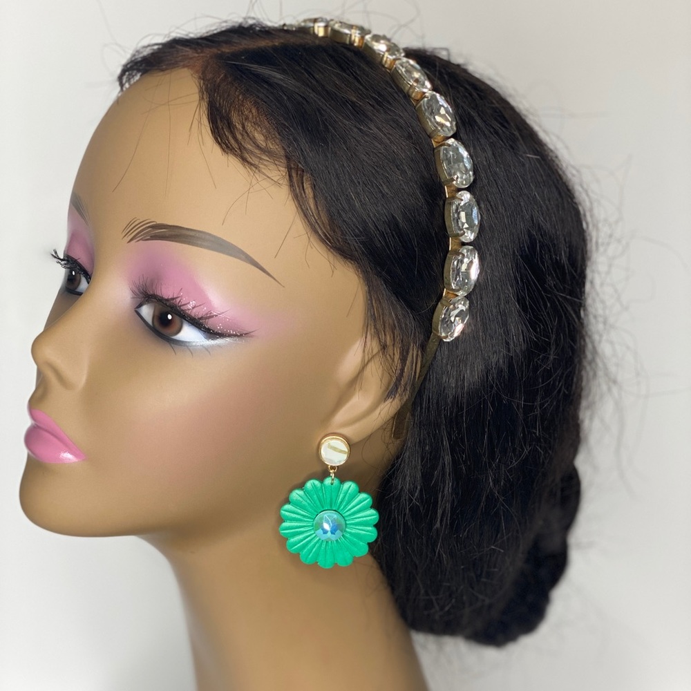 Handmade Green Daisy Polymer Clay Dangle Earrings